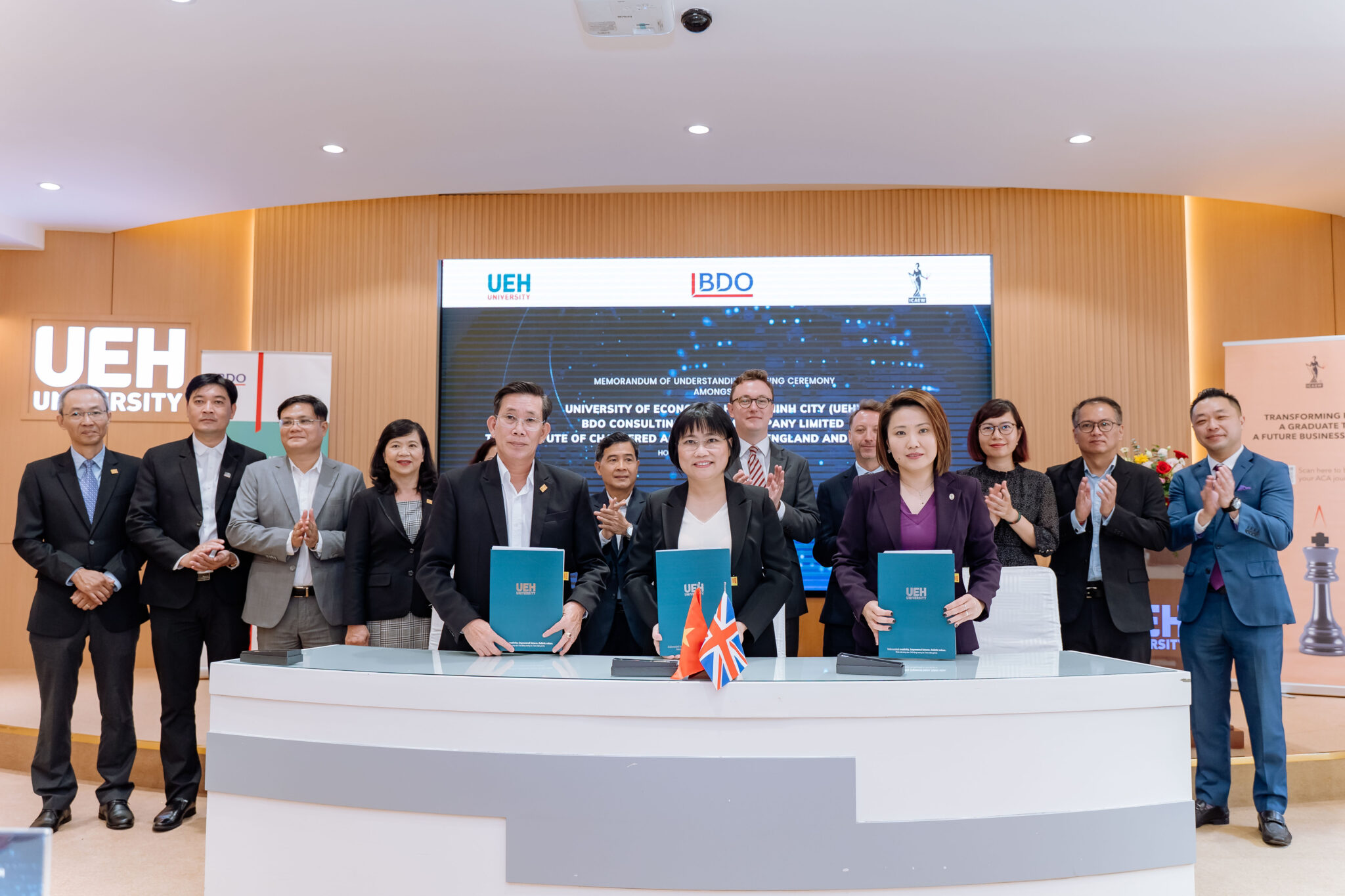 Tại sao chọn UEH - Hiệp hội nghề nghiệp và đối tác